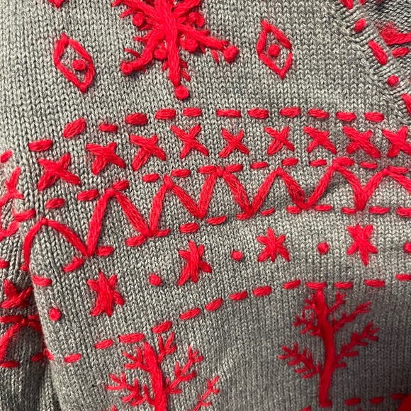 BellePointe vintage Festive Santa Gray and Red Women's Cardigan - Picture 3 of 4